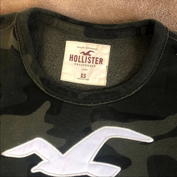 ❗️SOLD❗️Hollister Hoodie - Picture 3 of 3